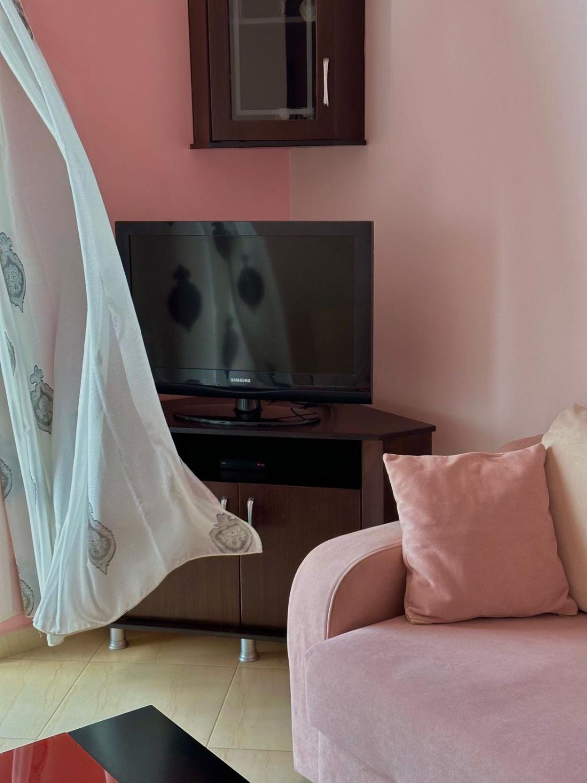 Esmeralda Apartaments Sarandë 外观 照片