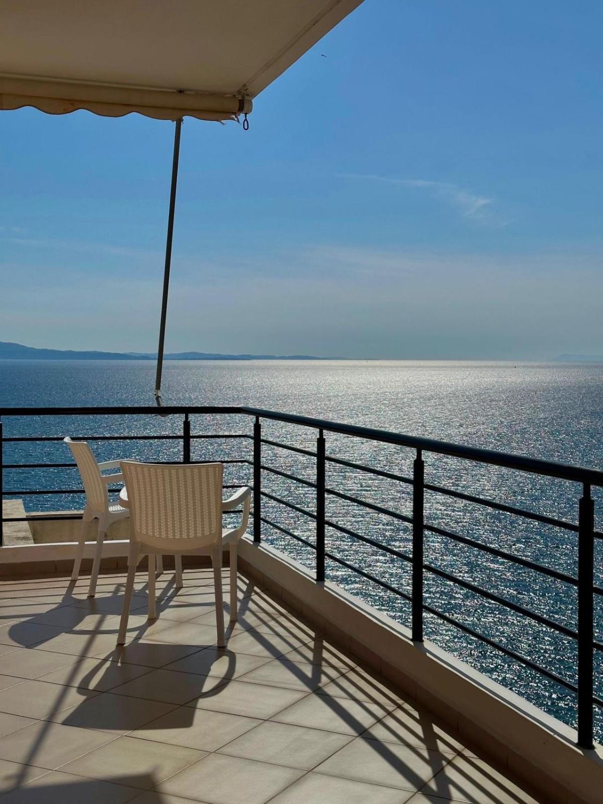 Esmeralda Apartaments Sarandë 外观 照片