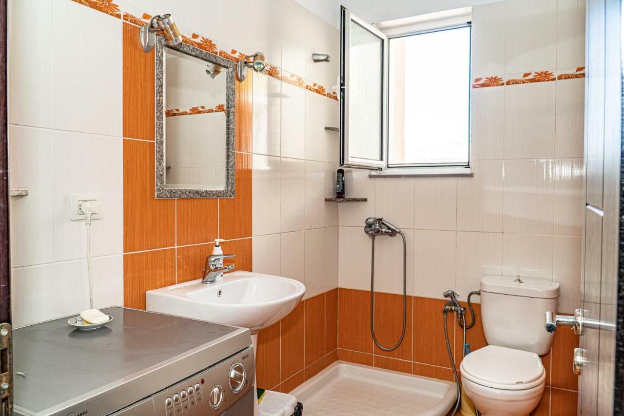 Esmeralda Apartaments Sarandë 外观 照片